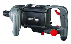 CLE A CHOCS DROITE broche cour