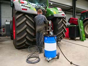 ENSEMBLE FIXE DE GRAISSAGE M